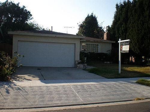 1st image of 3351 Cardiff Ave