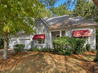 806 Norge Pkwy, Fox River Grove, IL 60021