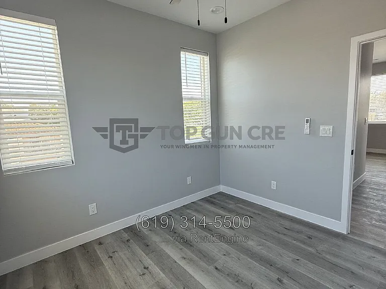 3120 Martin Ave — Photo 8