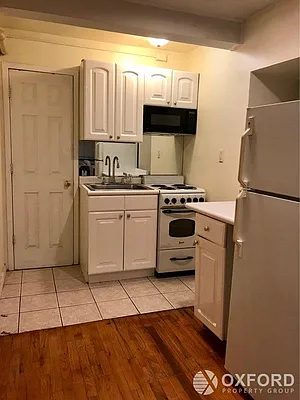 Rented by Oxford Property Group | media 68