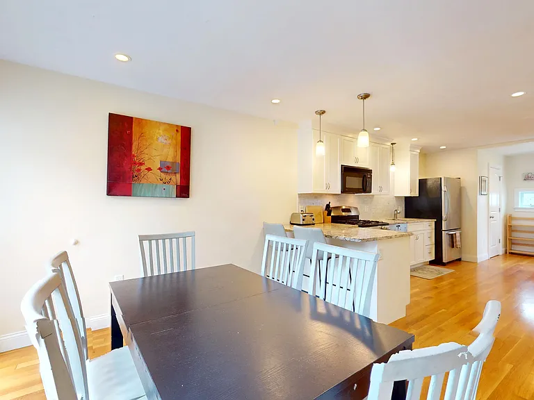 14 Bradbury St #14 — Photo 11