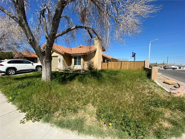 3217 E Avenue S1, Palmdale, CA 93550