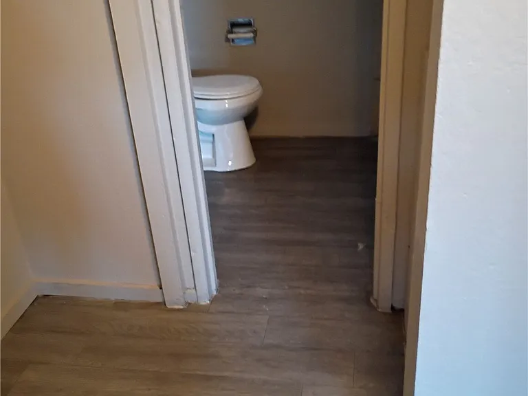 2100 Sunrise Ave #9 — Photo 22