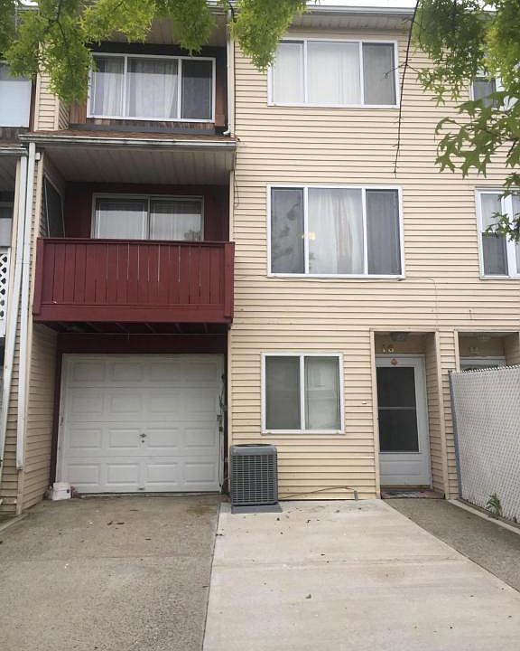 1st image of 16 Ladd Ave