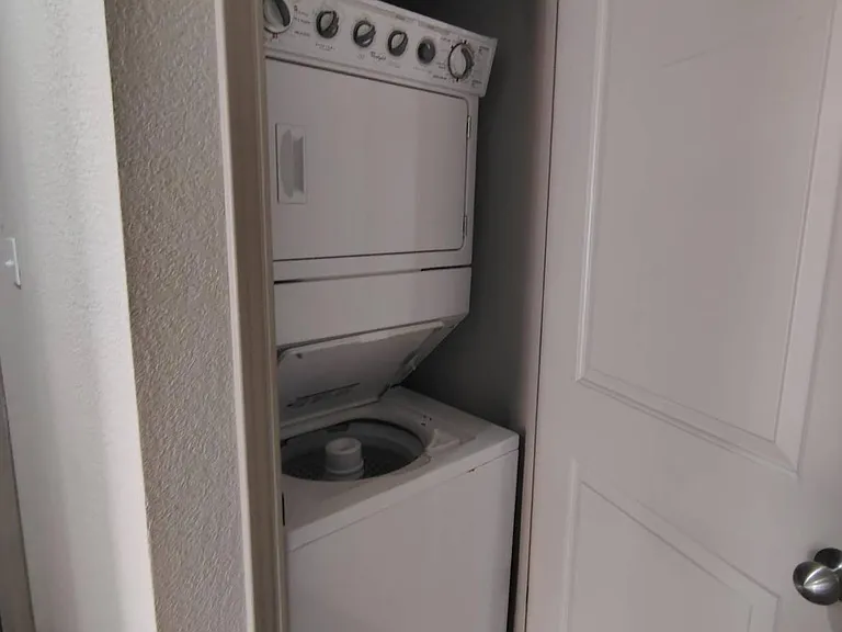 Washer & Dryer Washer & Dryer