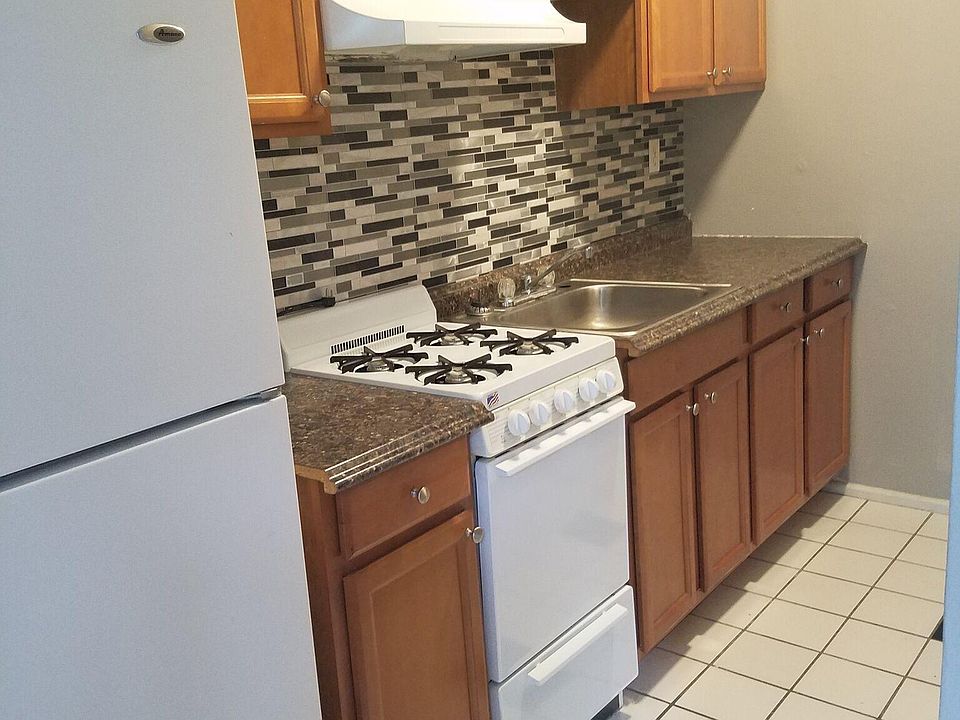 1st image of 368 N Taylor Ave #304
