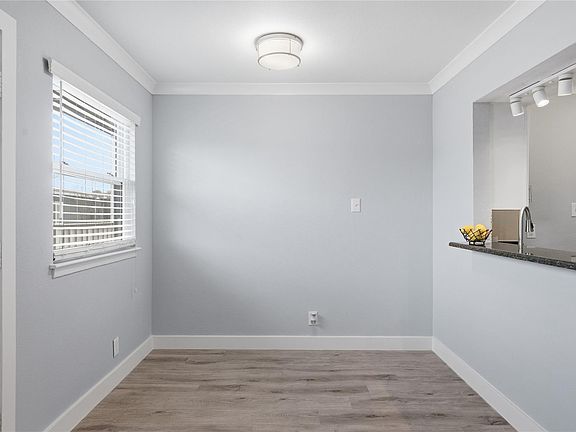 3rd image of 2401 Manor Rd APT 232