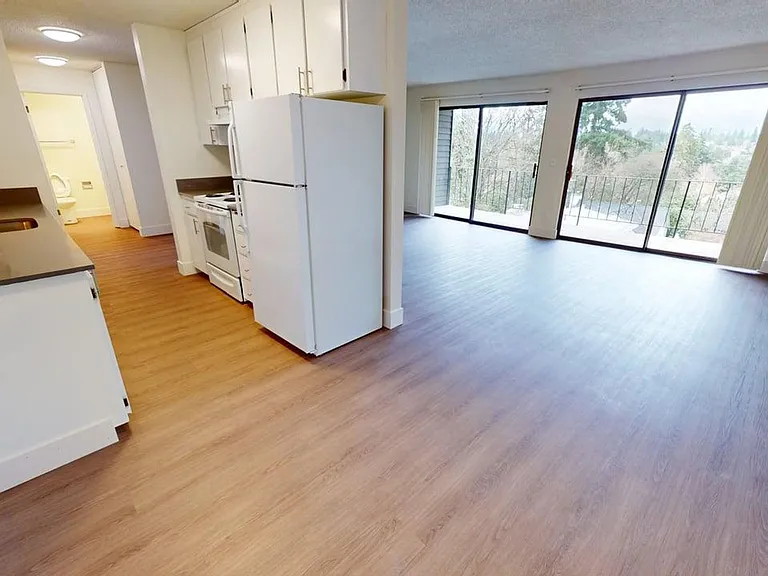 104 Live Close To Carkeek Park-6 Miles Of Trails! — Photo 24