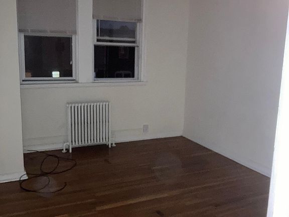 4th image of 336 E Essex Ave #2