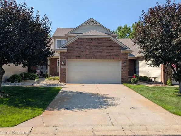 9285 Horizon Dr, Davison, MI 48423