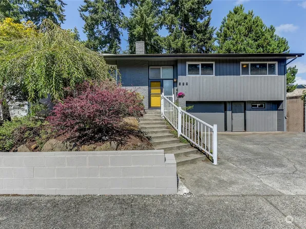 526 NE 124th Street, Seattle, WA 98125