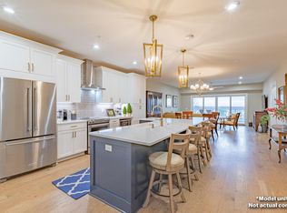 5177 Highpointe Lakes Dr #9404, Westerville, OH 43081