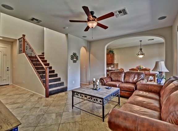3rd image of 1639 W Cottonwood Ln