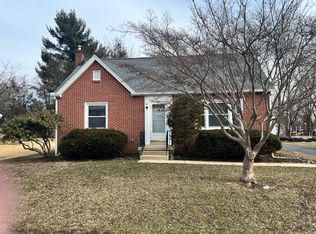 21 Pleasant View Ave, Willow Street, PA 17584