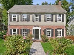 9 Collinwood Rd, Maplewood, NJ 07040