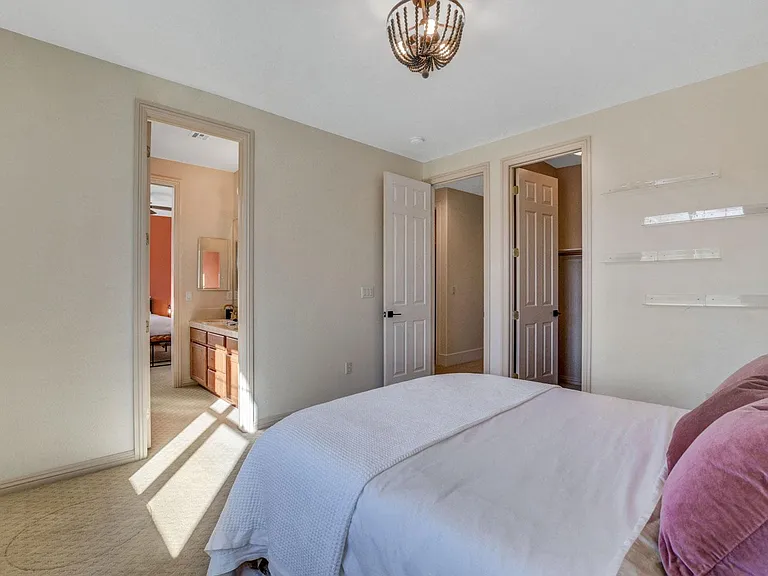 308 Round Stone Ct — Photo 49