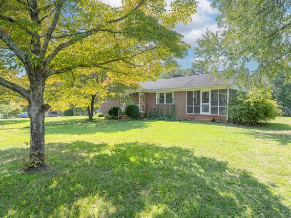 239 Mountain View Cir, Greenville, SC 29609