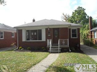 8235 Riverview St, Dearborn Heights, MI