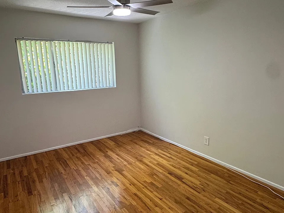2nd bedroom with walk in closet