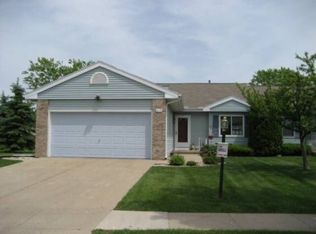 419 Kensington Sq, Stoughton, WI 53589
