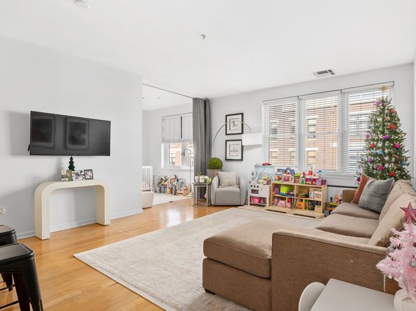 1200 Grand St APT 518