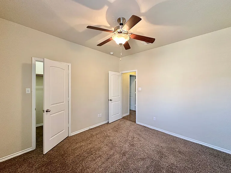 3383 Vineyard Trl — Photo 39