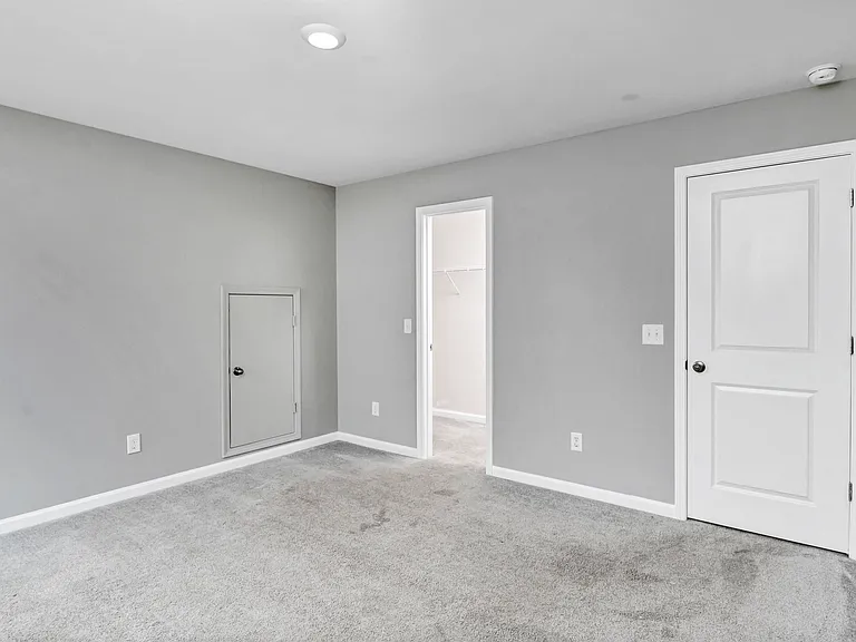 414 Tulip Way — Photo 42