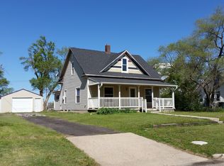 1437 1st St, Phillipsburg, KS 67661