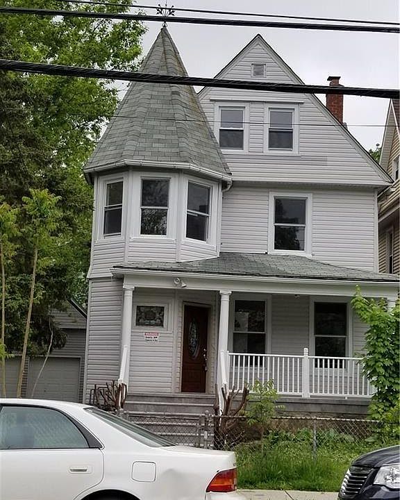 1st image of 454 Van Cortlandt Park Ave
