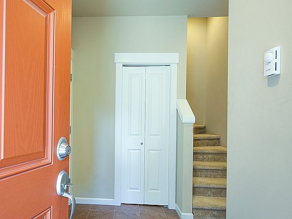 3rd image of 364 NE Darby Ln #141