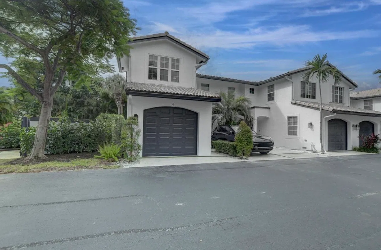 3 bed, 2.5 bath, 1684 sqft, $5,000 — Photo 1