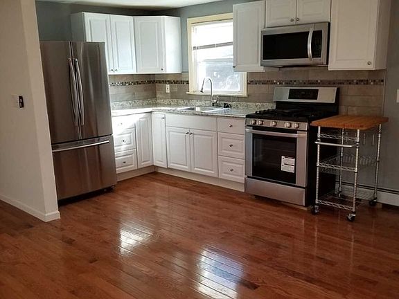 5th image of 46 Stuyvesant Ave Floor 2