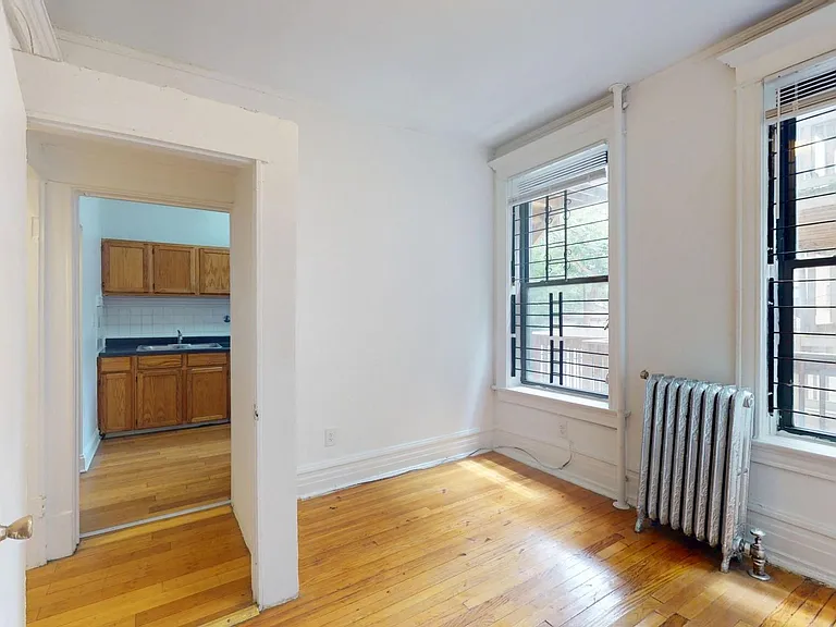 5401-5403 S. Woodlawn Avenue — Photo 10