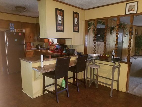 4th image of 1245 Park Lane Dr