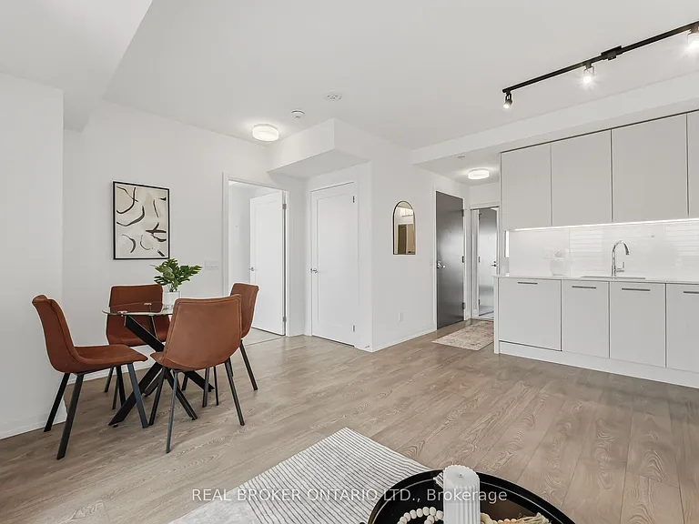 286 Main St #2602 — Photo 16