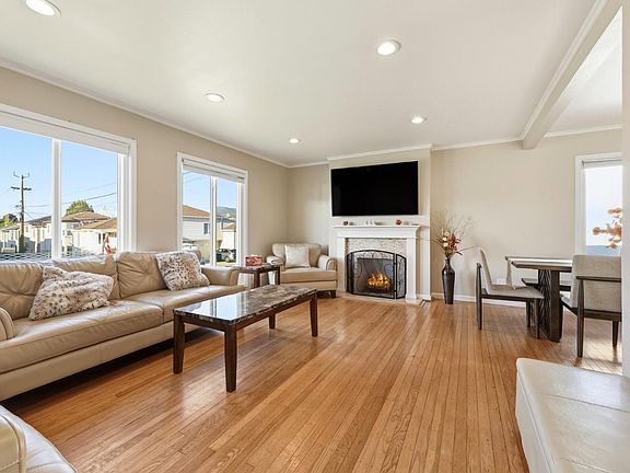 5th image of 155 Brentwood Dr
