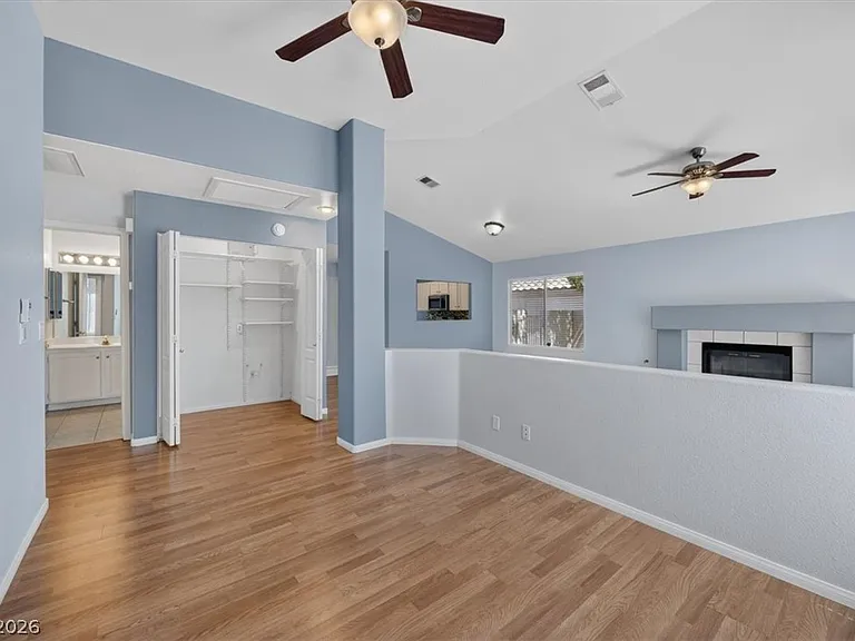 2408 Sterling Heights Dr — Photo 14