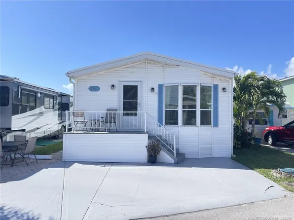 2145 Nettles Blvd, Jensen Beach, FL 34957