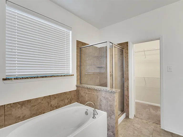 5407 Baronet Dr — Photo 20