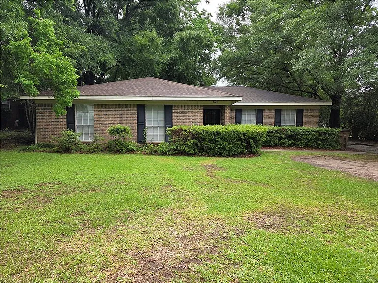 521 Evergreen Rd — Photo 1