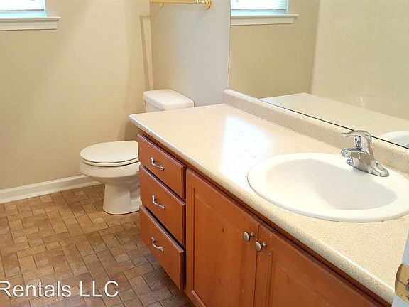 2nd image of 2308 Brad Ln