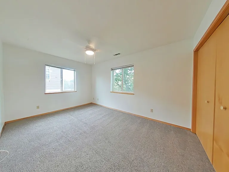 9 Michael Grove Ave — Photo 20