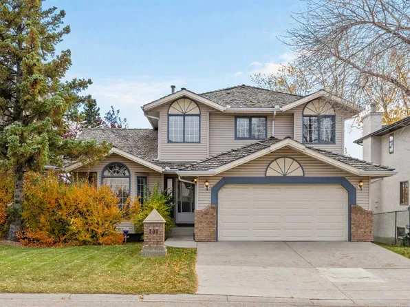 707 N Hawkside Mews NW, Calgary, AB T3G 3S2