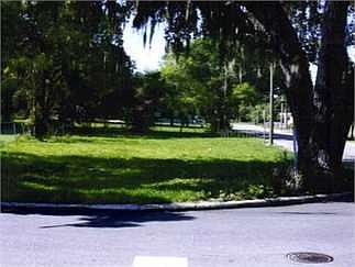 1st image of W 7th St