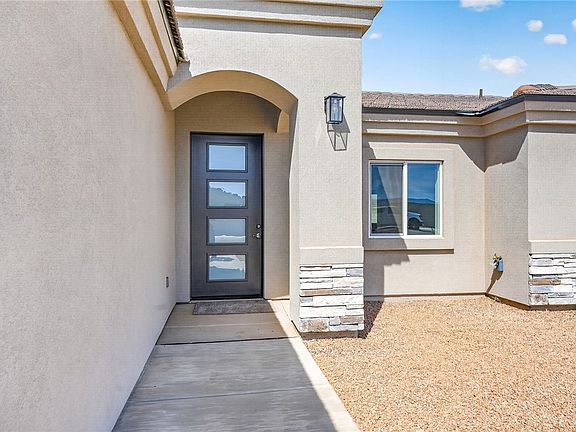 4th image of 5261 N Sunset Canyon Way