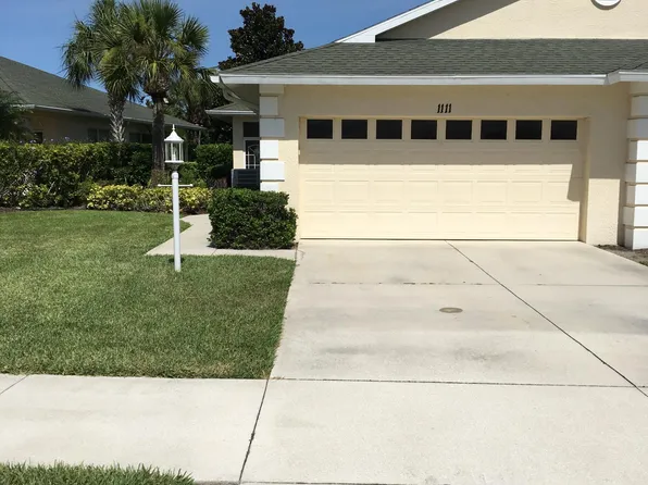 1111 Yosemite Dr, Englewood, FL 34223