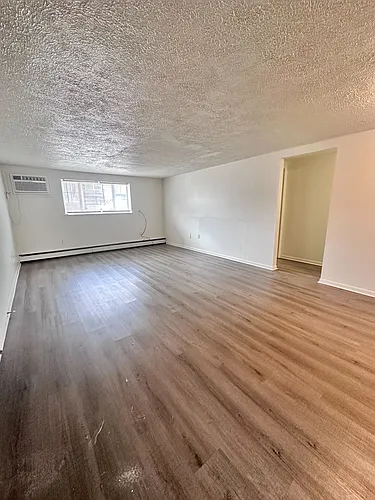 450 Market St Photo 1