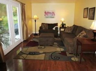 30 Briarwood Ln, Ephrata, PA 17522
