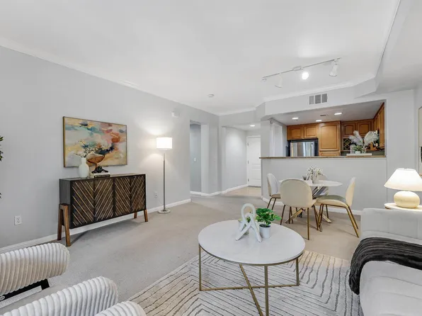 2220 Gellert Blvd APT 4303, South San Francisco, CA 94080