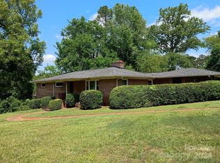 8607 Larchmont Cir, Charlotte, NC 28214